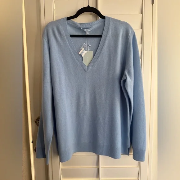 NWT Antonio Melani 100% Cashmere Sweater – Baby Blue – XL – V-Neck - Picture 1 of 4